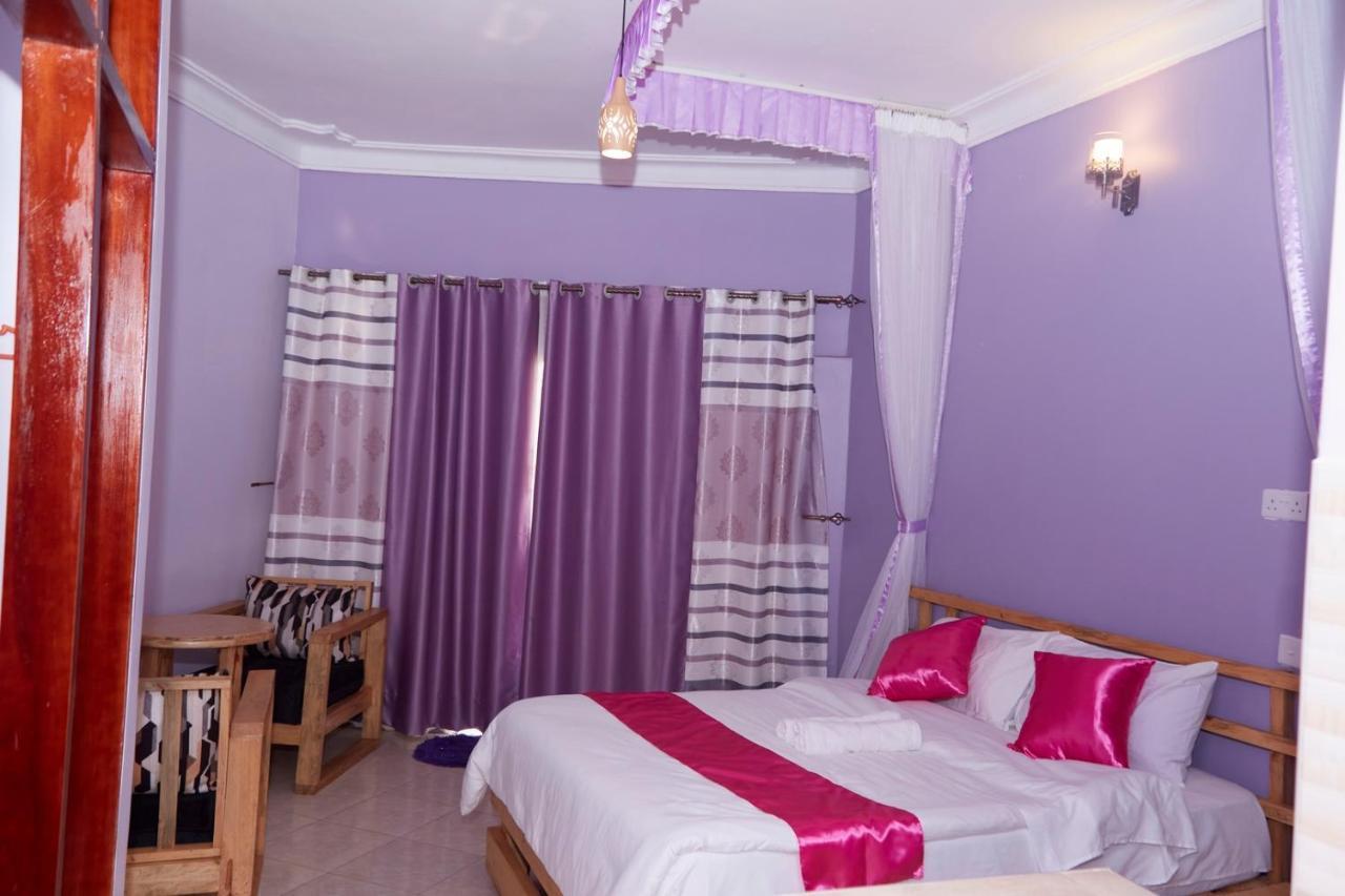 Westway Luxury Suites Mbarara ภายนอก รูปภาพ