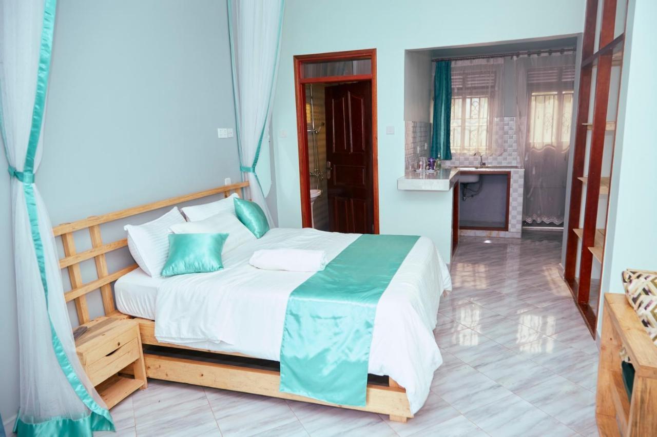 Westway Luxury Suites Mbarara ภายนอก รูปภาพ